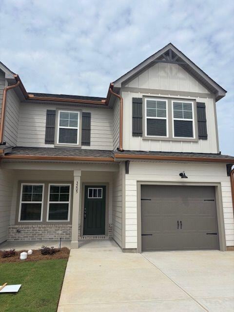 property at 3205 Venetian Dr