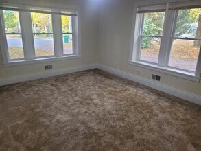 337 Fairport Rd in East Rochester, NY - Building Photo - Building Photo