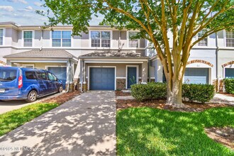 5831 Parkstone Crossing Dr in Jacksonville, FL - Building Photo - Building Photo