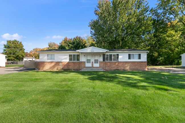 Pine Run Duplexes in Clio, MI - Foto de edificio - Building Photo