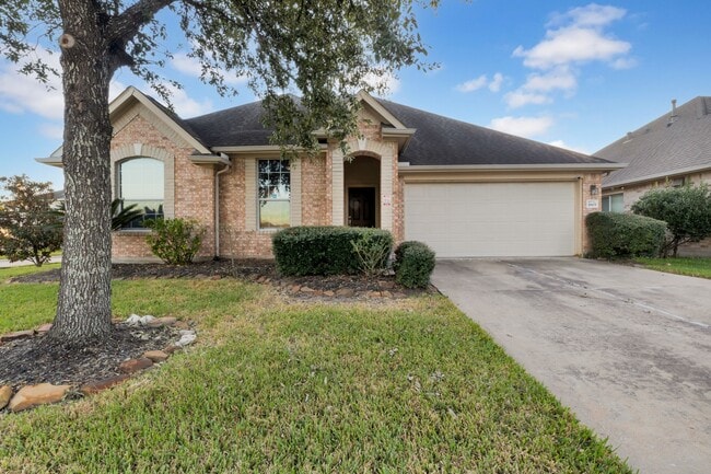 property at 1803 Riane Ln