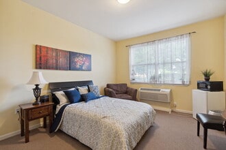 Ednor Apartments I in Baltimore, MD - Foto de edificio - Building Photo