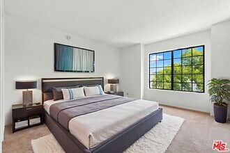 11127 La Maida St in Los Angeles, CA - Building Photo - Building Photo