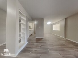 5625 Antoine Dr in Houston, TX - Building Photo