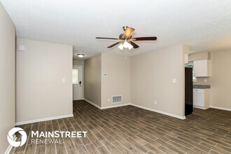 9073 Woodgreen Way in Jonesboro, GA - Building Photo - Building Photo