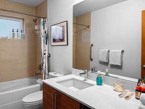 2904 Alki Ave SW in Seattle, WA - Building Photo - Building Photo
