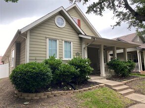 1705 Spanish Moss Wy in Savannah, TX - Building Photo - Building Photo