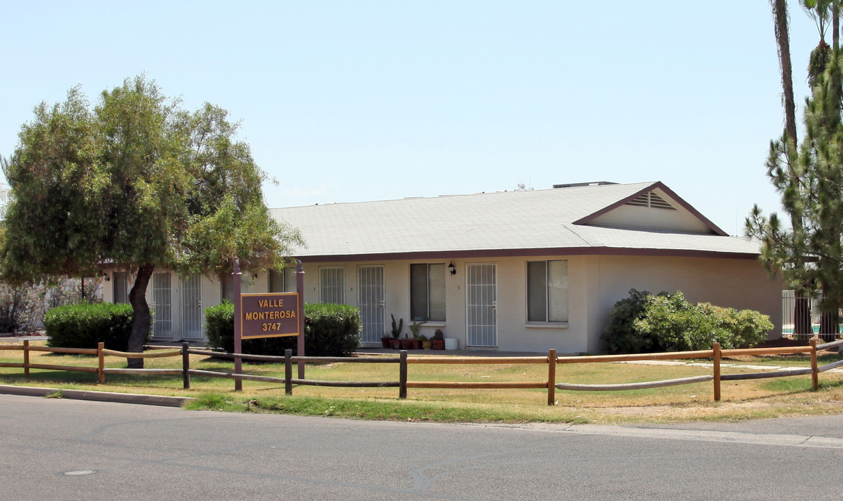 Valle Monterosa in Phoenix, AZ - Building Photo