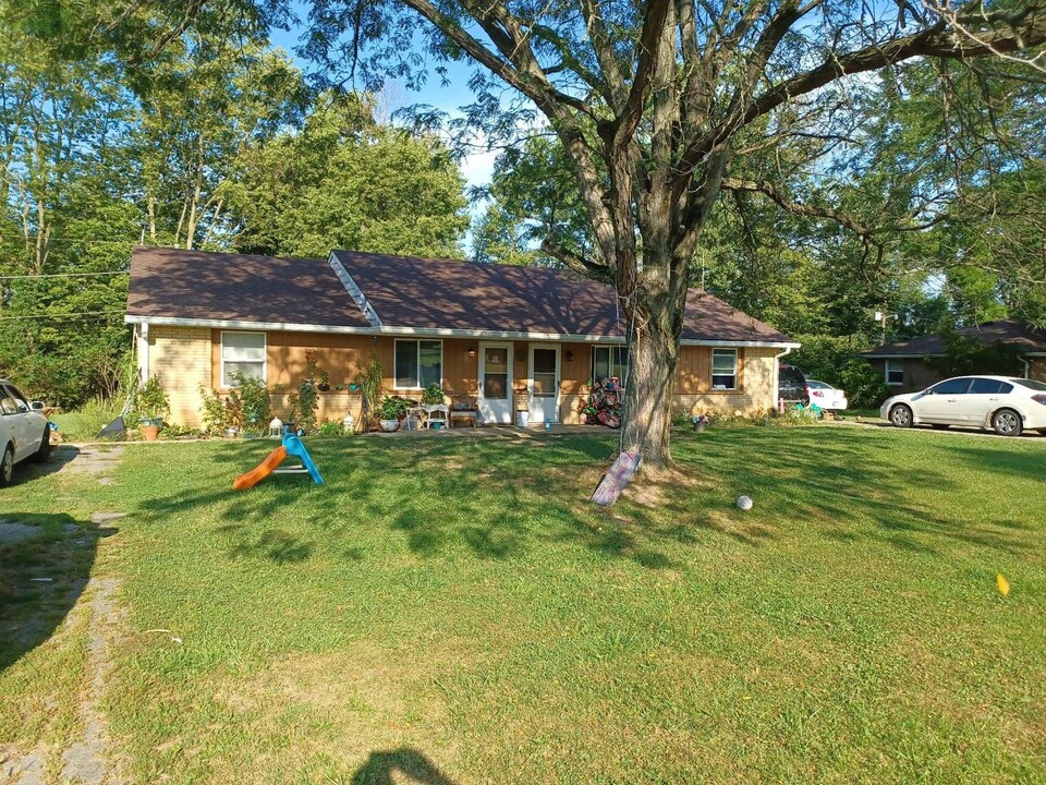 7103-7101 S Primrose Pkwy-Unit -7103 in Muncie, IN - Building Photo