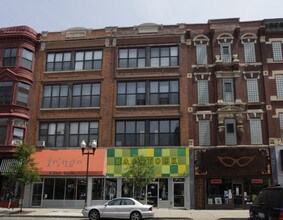 1431-1437 N Milwaukee Ave in Chicago, IL - Building Photo - Building Photo