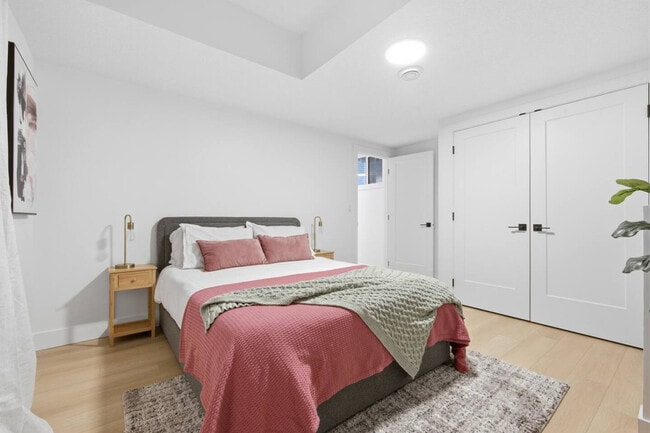 11230-11127 127 St in Edmonton, AB - Building Photo - Building Photo