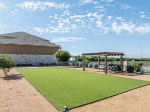 Biltmore at the Park in Pflugerville, TX - Building Photo - Building Photo