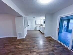 1052 Lavender Ln in Columbus, OH - Building Photo - Building Photo