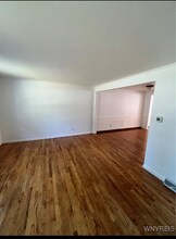 133 Marine Dr-Unit -Left in Buffalo, NY - Building Photo - Building Photo