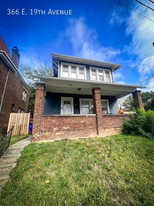 366 E 19th Ave in Columbus, OH - Foto de edificio