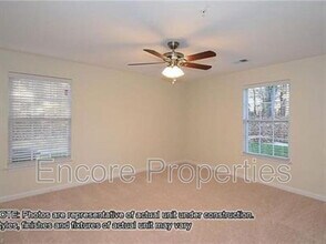 2608 Pennoak Way in Greensboro, NC - Building Photo - Building Photo