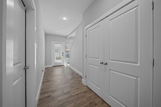 420 Drennan St in Houston, TX - Building Photo - Building Photo