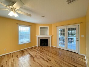 27 Ridgeland Ln in Asheville, NC - Building Photo - Building Photo