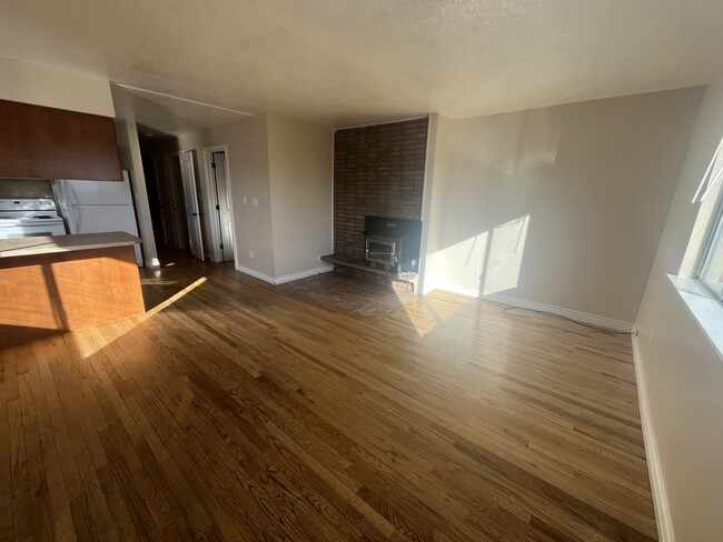 245 Cherry Hill Dr, Unit 245