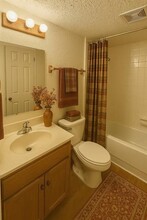 2300 Balsam Dr in Arlington, TX - Foto de edificio - Building Photo