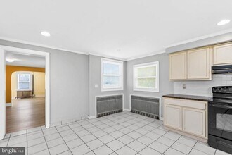 2025 N Delsea Dr-Unit -1 in Vineland, NJ - Building Photo - Building Photo