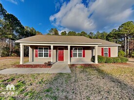 466 Barewood Dr in Four Oaks, NC - Building Photo