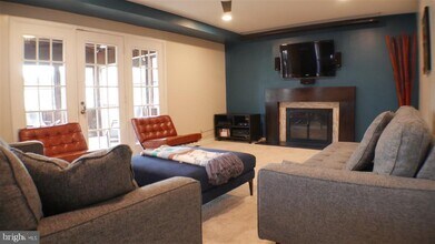 6825 Silassie Ct in Lorton, VA - Building Photo - Building Photo