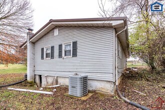 1211 Dale Way in Newport, TN - Building Photo - Building Photo