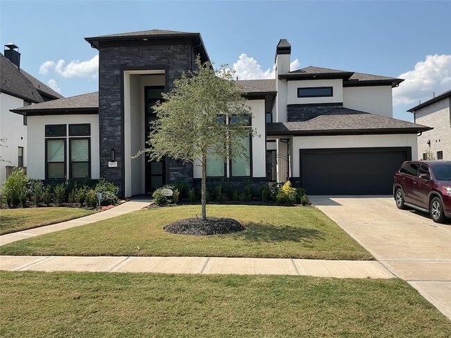 property at 4831 Summer Pl Ct