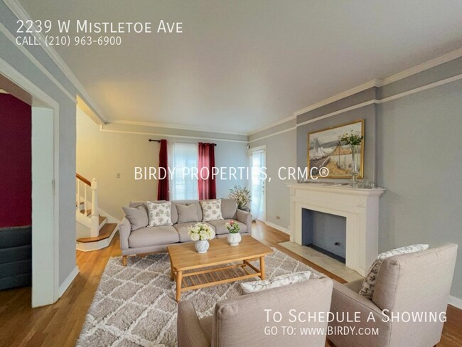 2239 W Mistletoe Ave in San Antonio, TX - Building Photo - Building Photo