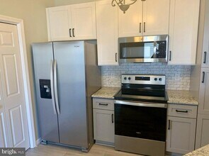 8207 Blue Heron Dr in Frederick, MD - Building Photo - Building Photo