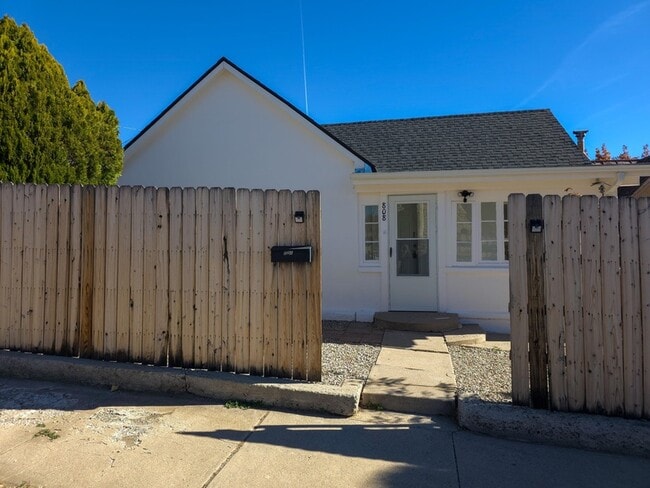 property at 808 San Pedro Ave