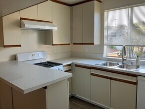 Selby Rose Townhome in Los Angeles, CA - Foto de edificio - Building Photo