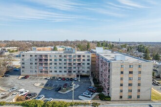 130 Slade Ave in Pikesville, MD - Building Photo - Building Photo