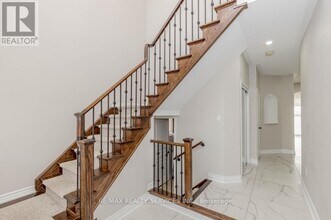 23 Sand Valley St in Vaughan, ON - Building Photo - Building Photo