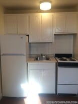 164 N Beacon St in Boston, MA - Building Photo