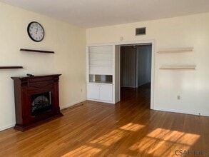 207 Diamond Blvd in Johnstown, PA - Building Photo - Building Photo