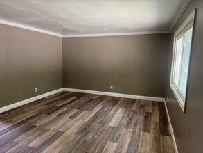 1406 W Calhoun St in Springfield, MO - Building Photo - Building Photo