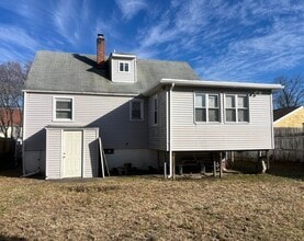 565 Hart St in Bridgeport, CT - Building Photo - Building Photo