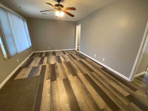 1606 N Meadowbrook Dr in Enid, OK - Building Photo - Building Photo