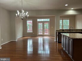 45901 Peach Oak Terrace in Sterling, VA - Building Photo