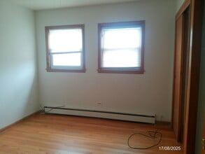 7256 W Belmont Ave in Chicago, IL - Building Photo - Building Photo