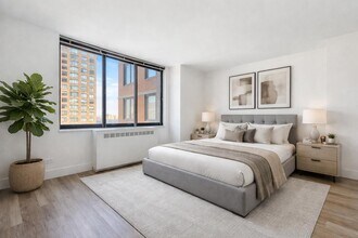 1735 York Ave, Unit 21H in New York, NY - Building Photo - Building Photo