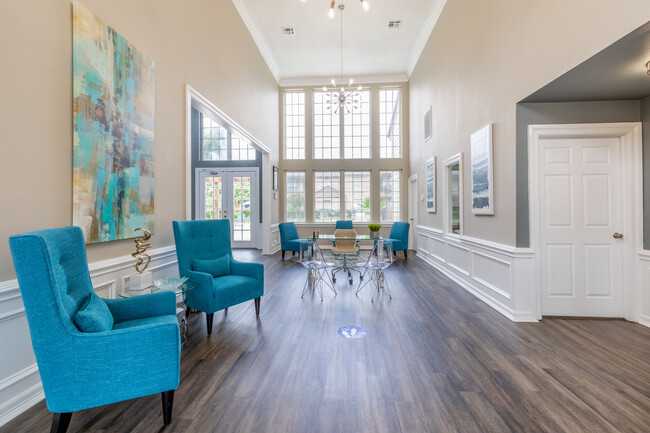 Bear Creek Crossing in Houston, TX - Building Photo - Interior Photo