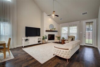 132 Iris Dr in Wylie, TX - Building Photo - Building Photo