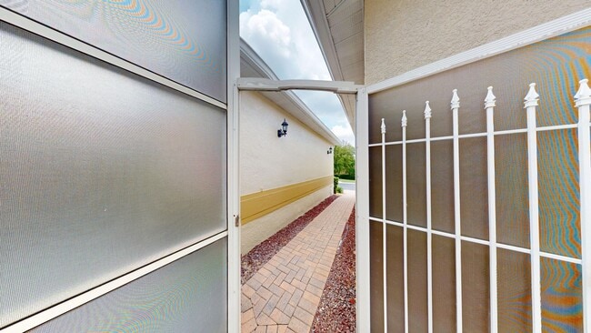 13310 Fountainbleau Dr in Clermont, FL - Building Photo - Building Photo