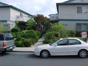 2010 Ruhland Ave in Redondo Beach, CA - Building Photo