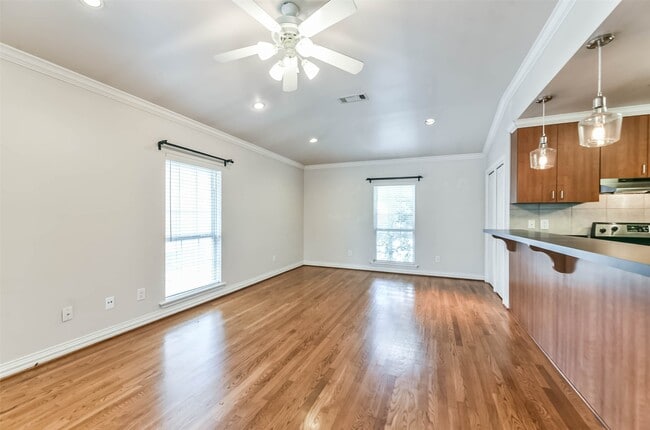property at 2115 Lexington St