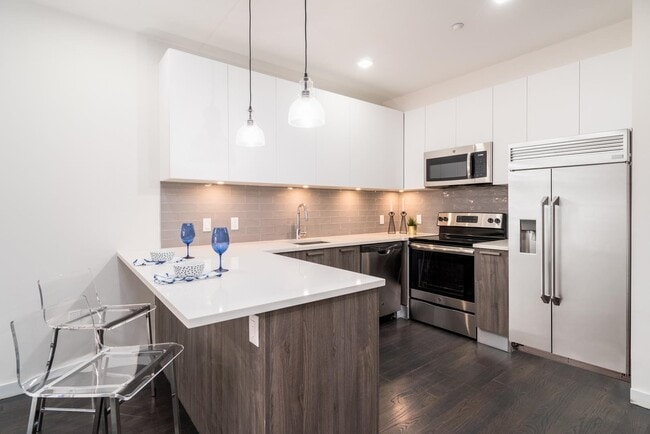 property at 6122 Hudson Ave