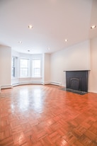 168 W Menomonee St in Chicago, IL - Building Photo